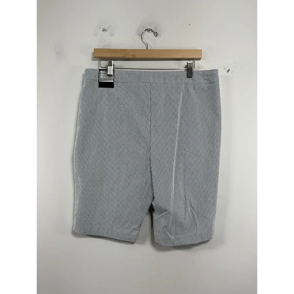 Womans SoHo Apparel Pullon Bermuda Shorts Large Blue White Stripe NWT